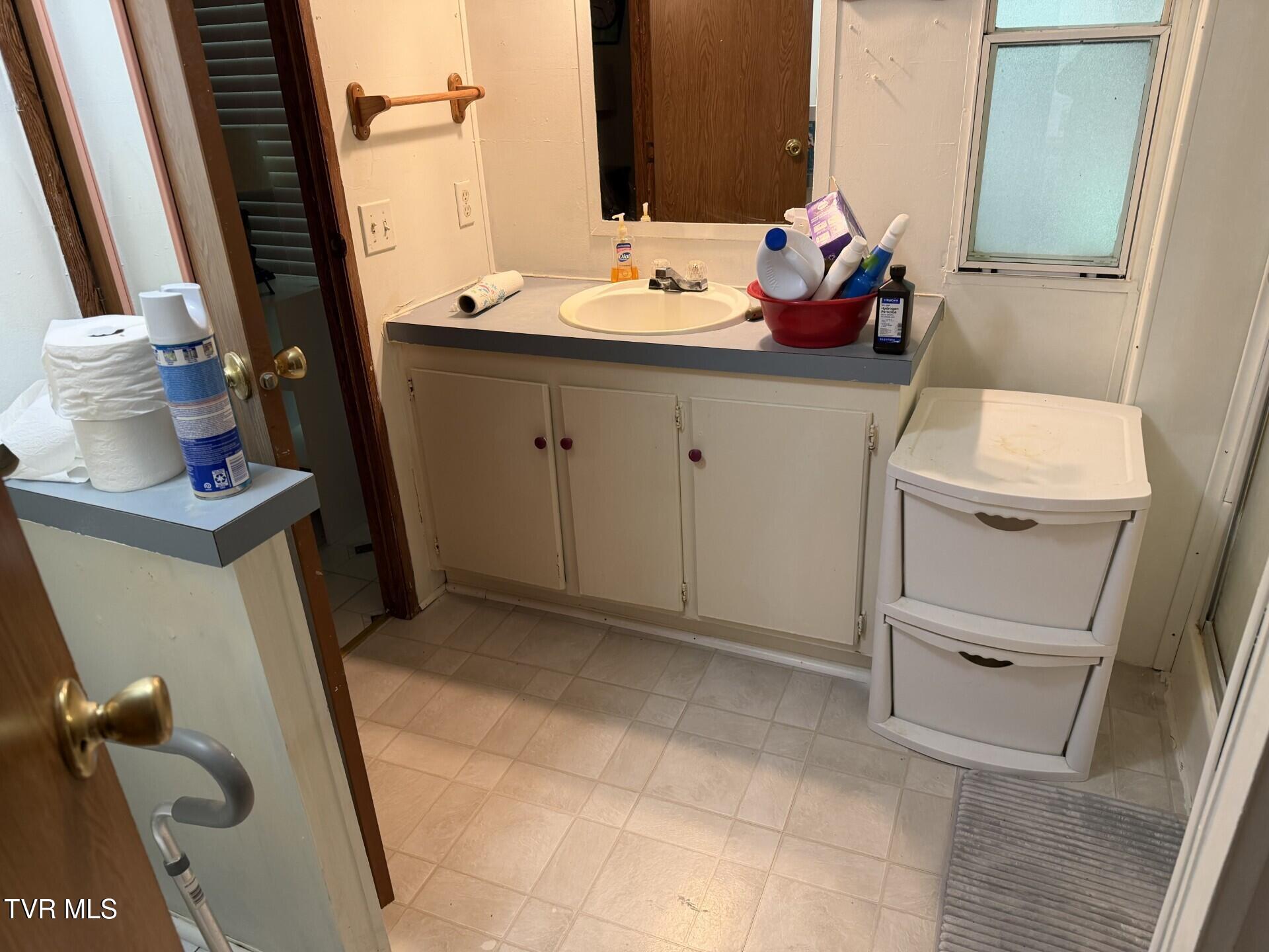 9525 Donald Branch Road Pound, VA 24279 - Photo 19 of 29 Bath 1.1