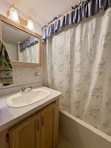 $62,000 | 26-140 Woodhaven, Sublette, IL 61367