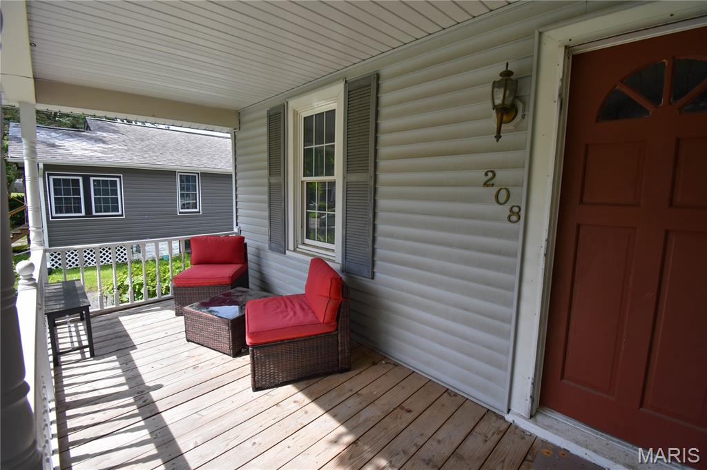 208 Wisconsin Avenue Alton, IL 62002 - Photo 2 of 27