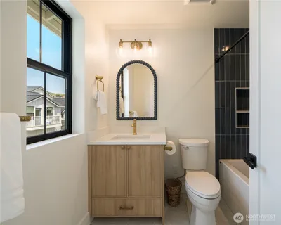 $1,749,998 | 203 Bluebell Lane, Chelan, WA 98816