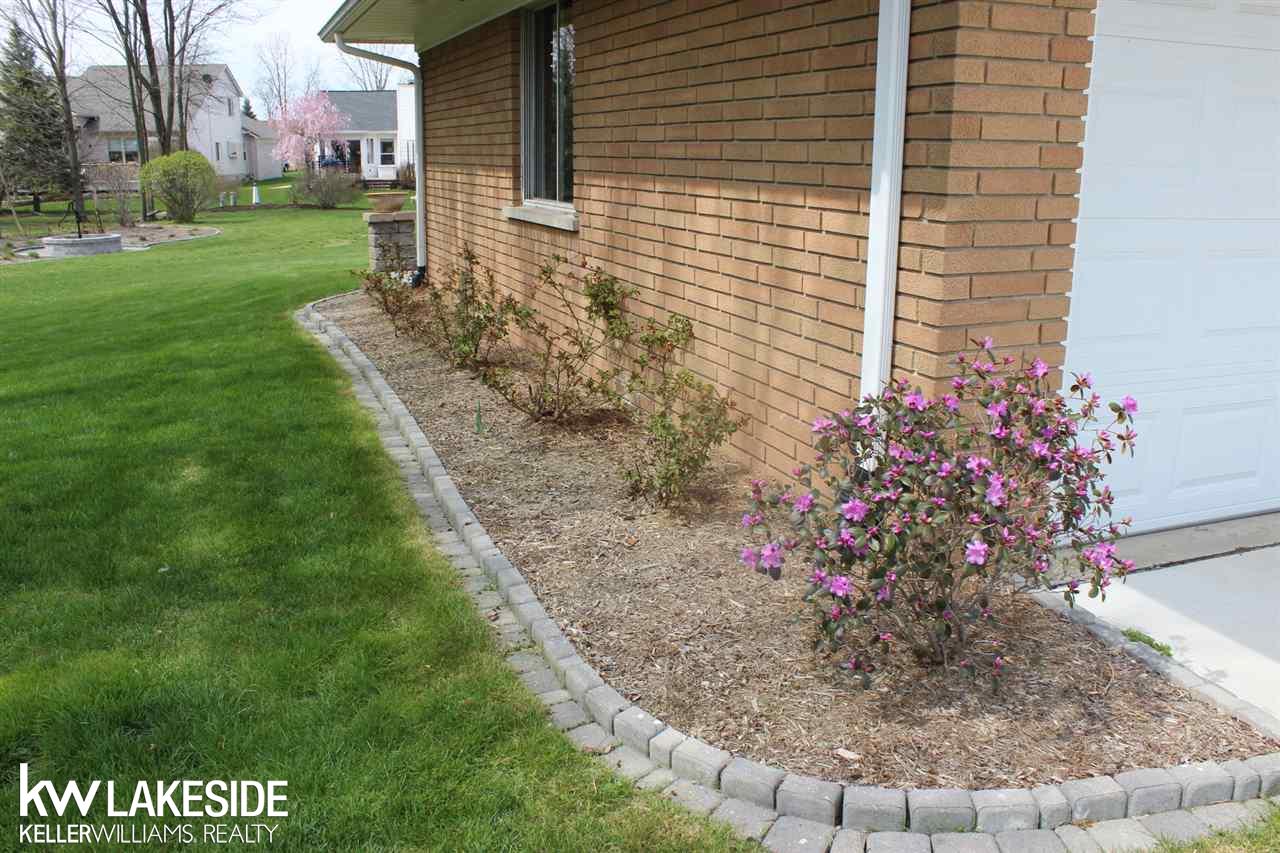51951 Romeo Plank Road Macomb, MI 48042 - Photo 20 of 30
