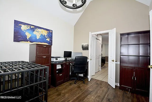 $299,900 | 9195 Lakeside Drive, Olive Branch, MS 38654