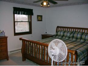 23890 West Jackson Athens, IL 62613 - Photo 7 of 9 Gallery Image 7
