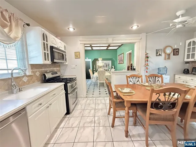 $779,000 | 33 West Newell Avenue, Rutherford, NJ 07070