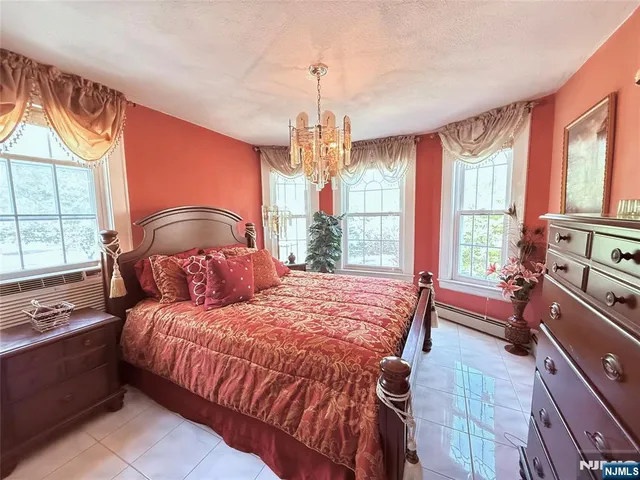 $779,000 | 33 West Newell Avenue, Rutherford, NJ 07070