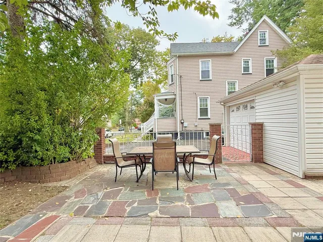 $779,000 | 33 West Newell Avenue, Rutherford, NJ 07070