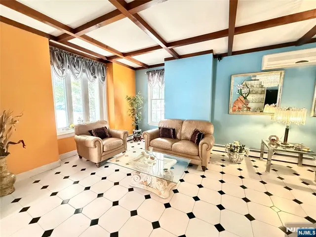 $779,000 | 33 West Newell Avenue, Rutherford, NJ 07070