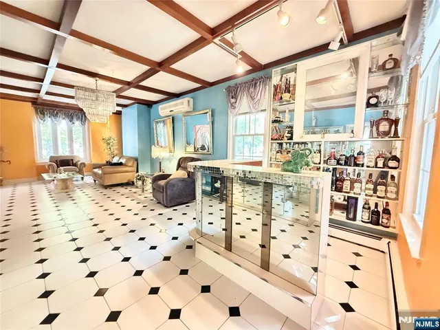 $779,000 | 33 West Newell Avenue, Rutherford, NJ 07070