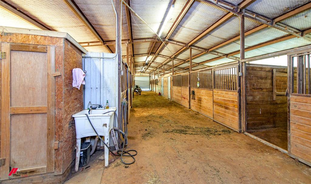 891 Pilgrim Rest Road Doyline, LA 71023 - Photo 10 of 37 Wash Bay with sink, (water heater in closet), concrete floor.
