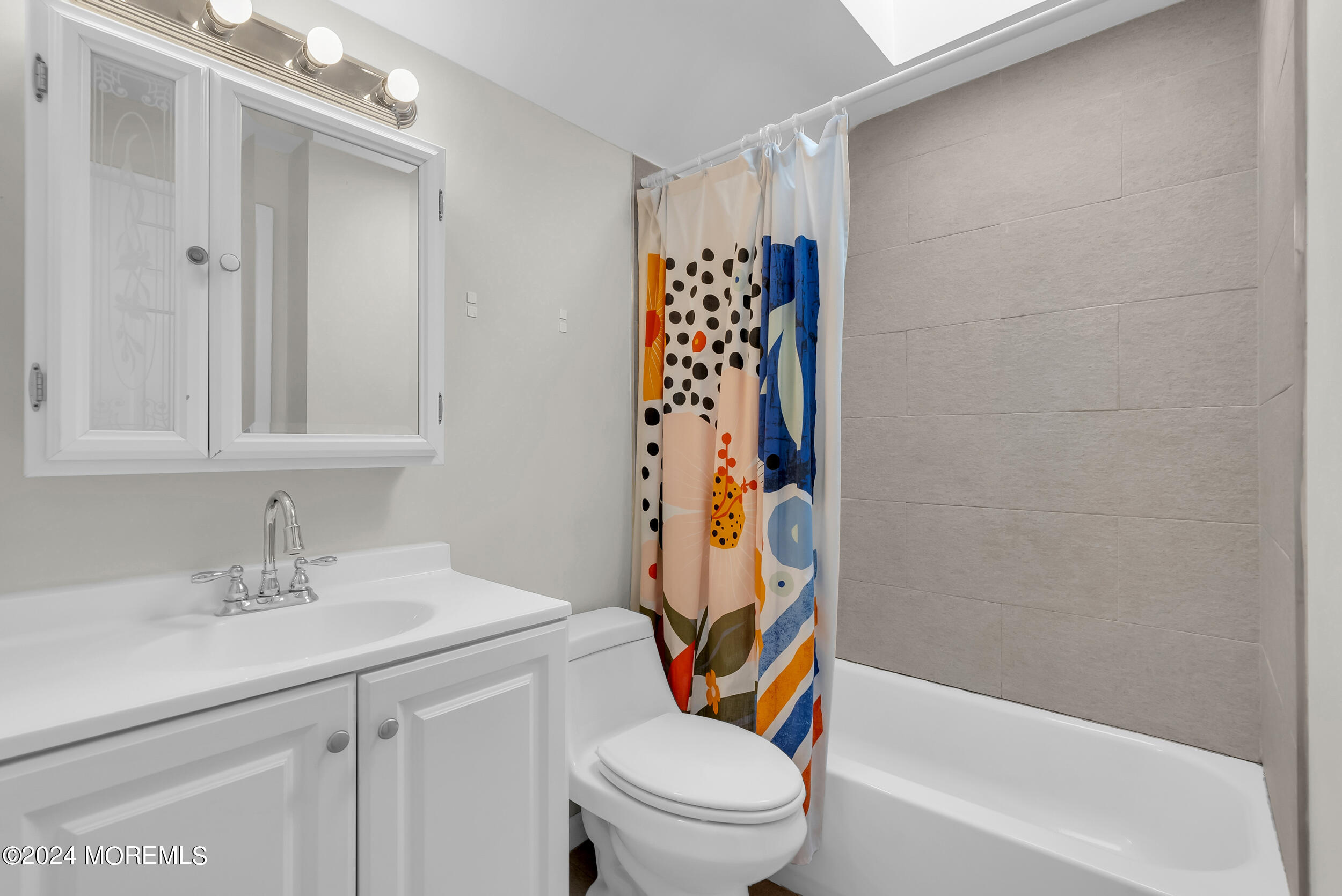 6 Calvin Terrace Oakhurst, NJ 07755 - Photo 27 of 36 056