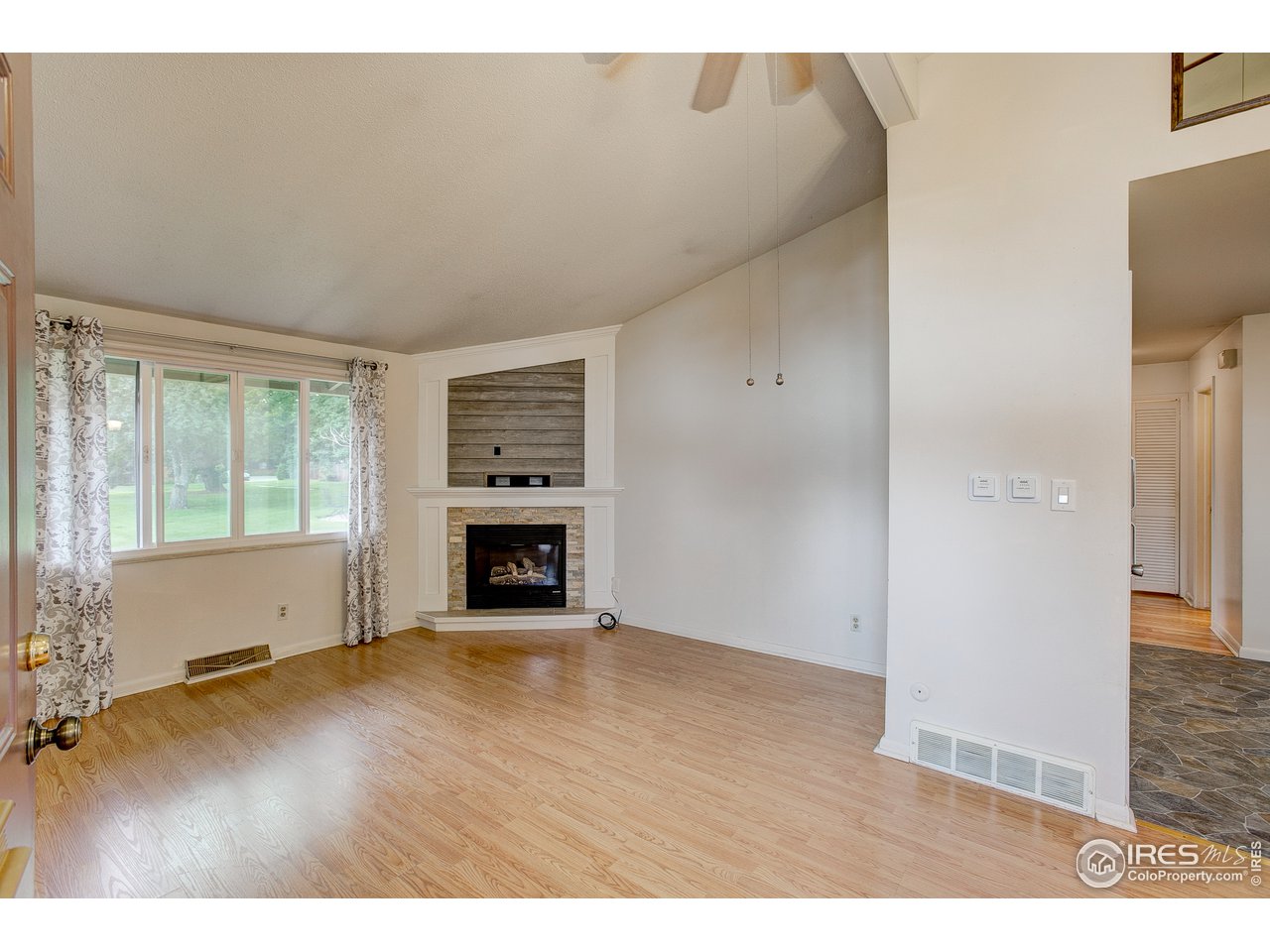 417 East Drake Road, Unit F4 Fort Collins, CO 80525 - Photo 8 of 23 Gas fireplace