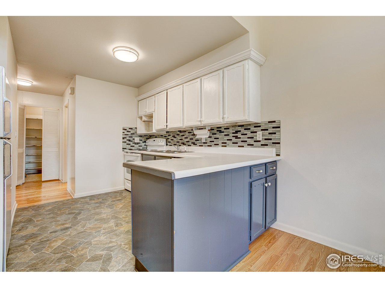 417 East Drake Road, Unit F4 Fort Collins, CO 80525 - Photo 10 of 23 Kitchen