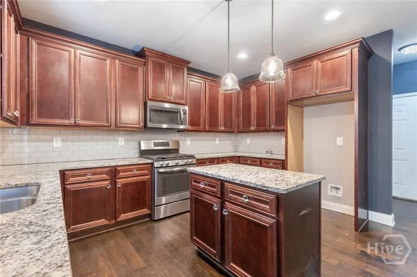 $575,000 | 1023 Ruddy Duck Drive, Jefferson, GA 30549