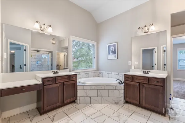 $575,000 | 1023 Ruddy Duck Drive, Jefferson, GA 30549