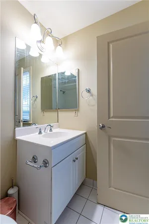 $959,900 | 49 Crest Boulevard, Easton, PA 18045