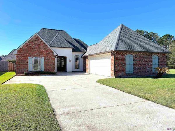 $269,900 | 13348 Autumn Run Drive, Walker, LA 70785