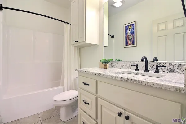 $269,900 | 13348 Autumn Run Drive, Walker, LA 70785