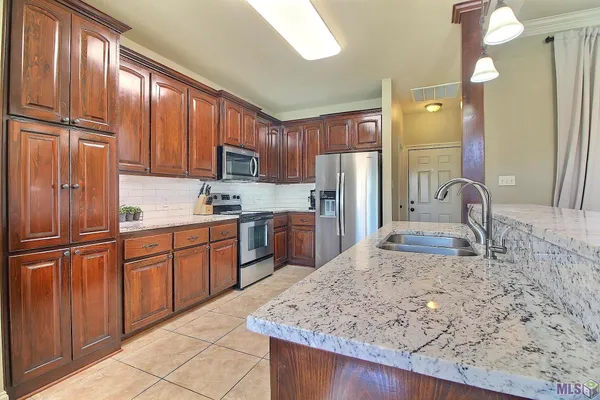 $269,900 | 13348 Autumn Run Drive, Walker, LA 70785