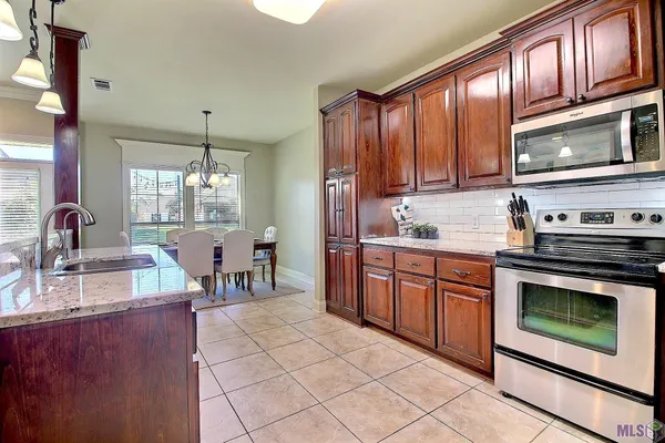 $269,900 | 13348 Autumn Run Drive, Walker, LA 70785