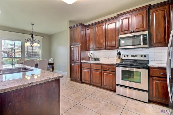 $269,900 | 13348 Autumn Run Drive, Walker, LA 70785