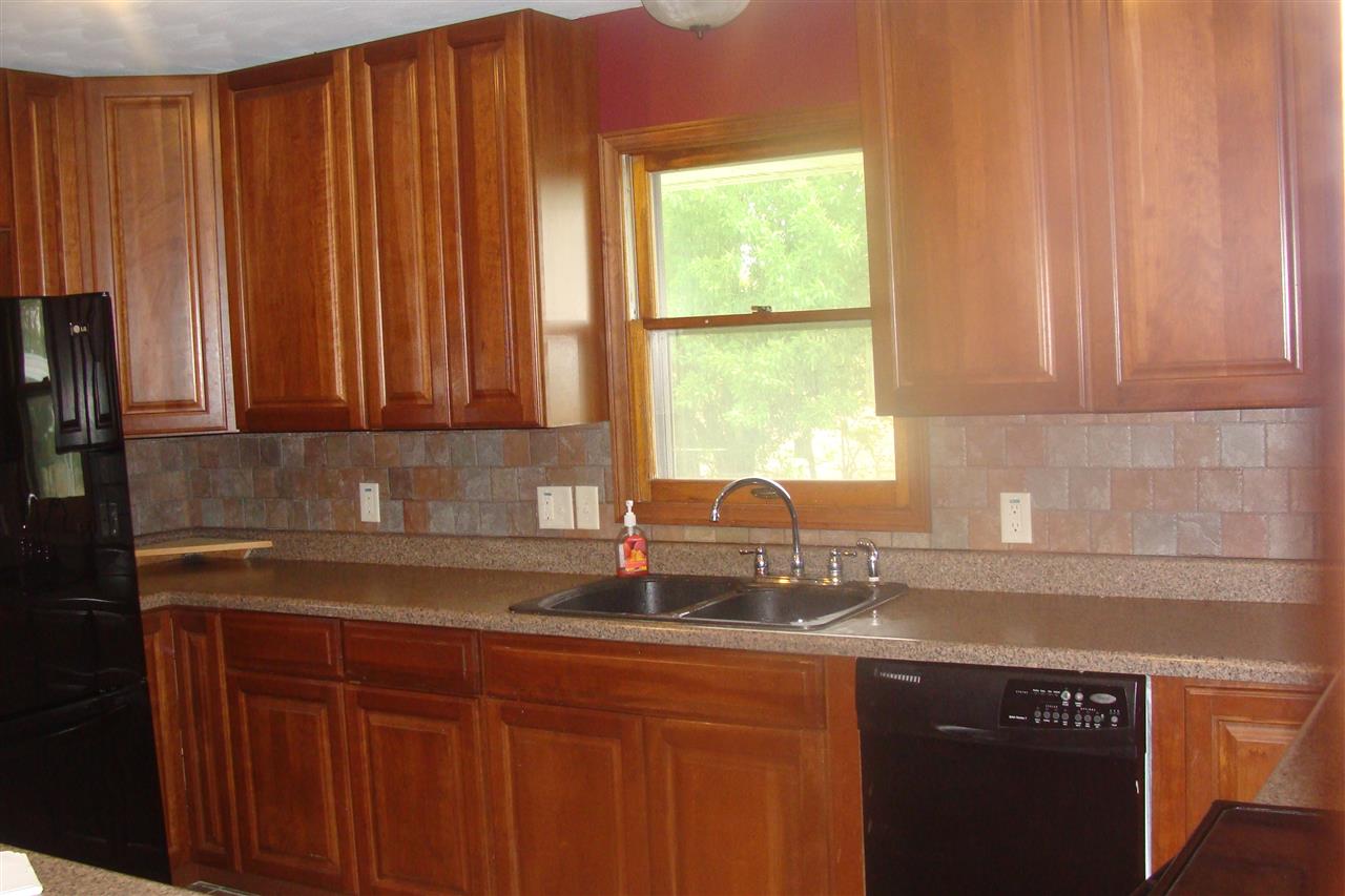 4108 South Cunningham Road Farmington, IL 61531 - Photo 11 of 24