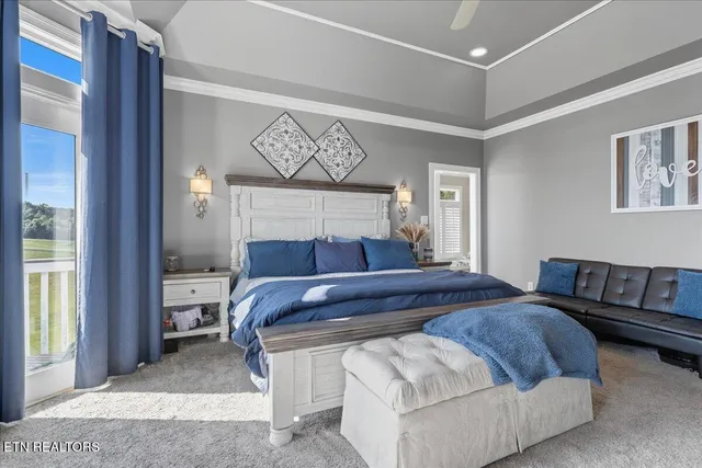 $1,570,000 | 527 Mountain View Drive, Vonore, TN 37885