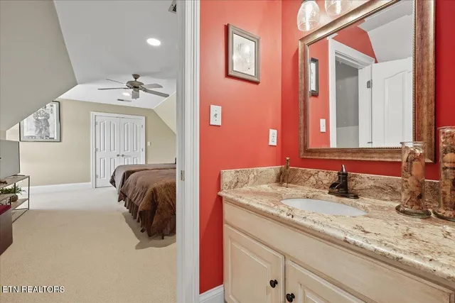 $1,570,000 | 527 Mountain View Drive, Vonore, TN 37885