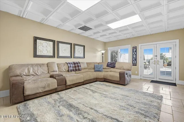 $1,570,000 | 527 Mountain View Drive, Vonore, TN 37885