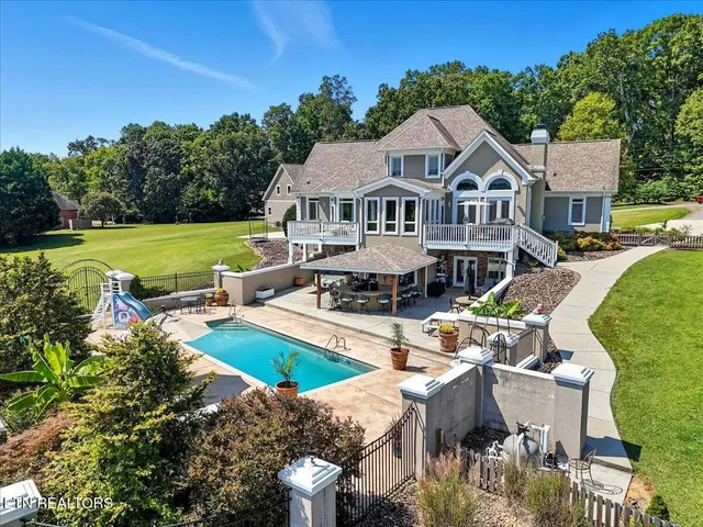 $1,570,000 | 527 Mountain View Drive, Vonore, TN 37885