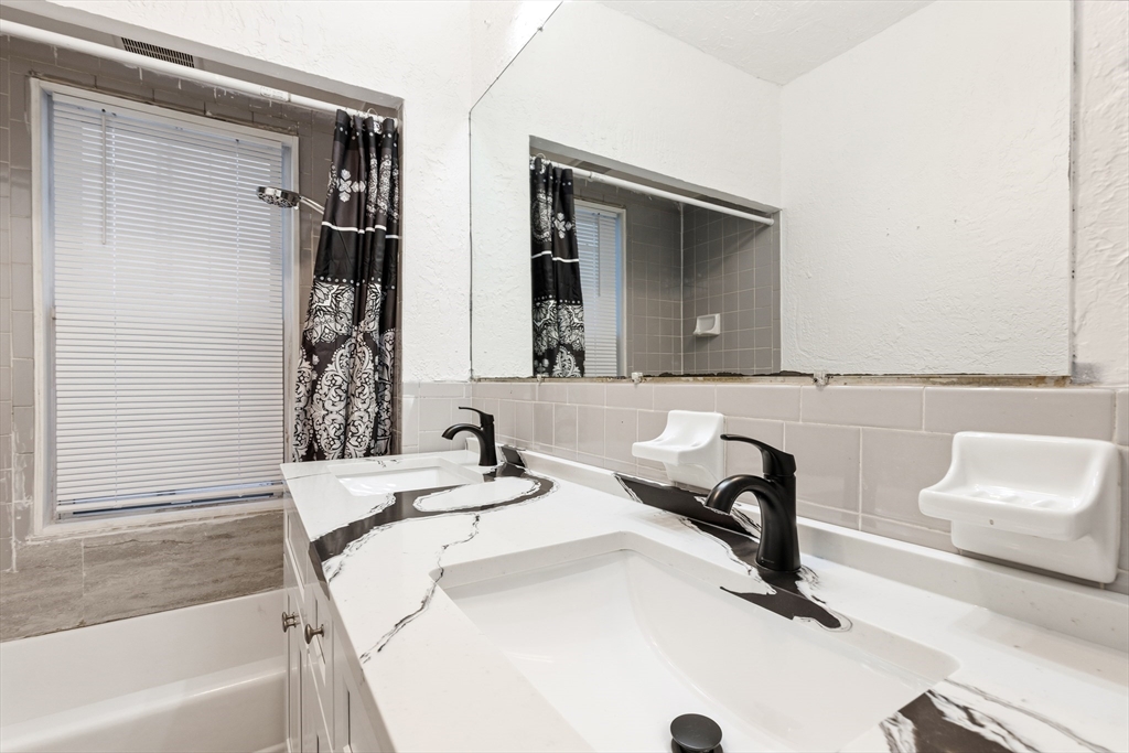 398 Spring Street, Unit 1 Brockton, MA 02301 - Photo 12 of 24