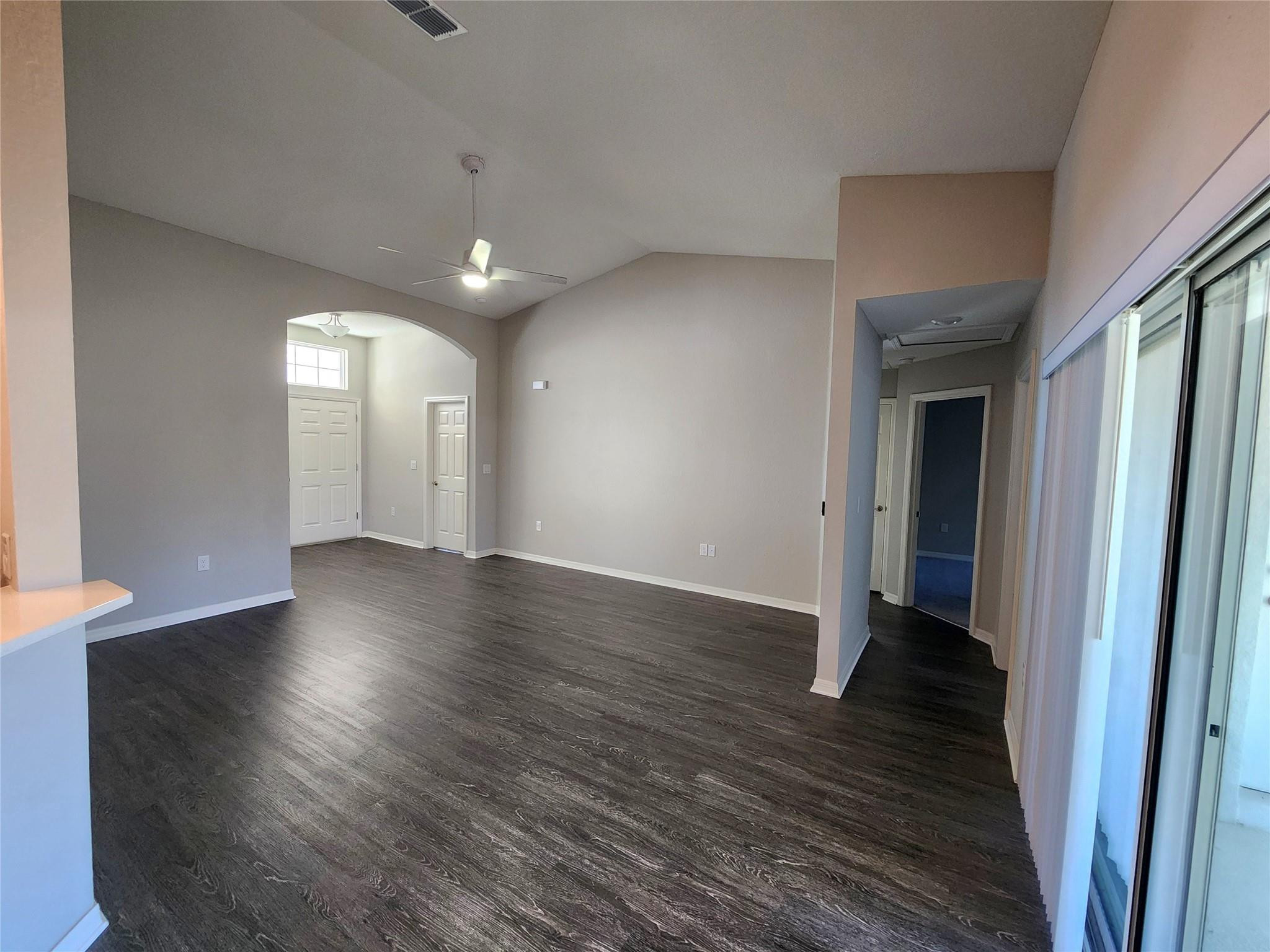 5885 Southwest 116th Pl Road Ocala, FL 34476 - Photo 4 of 46 Photo 4