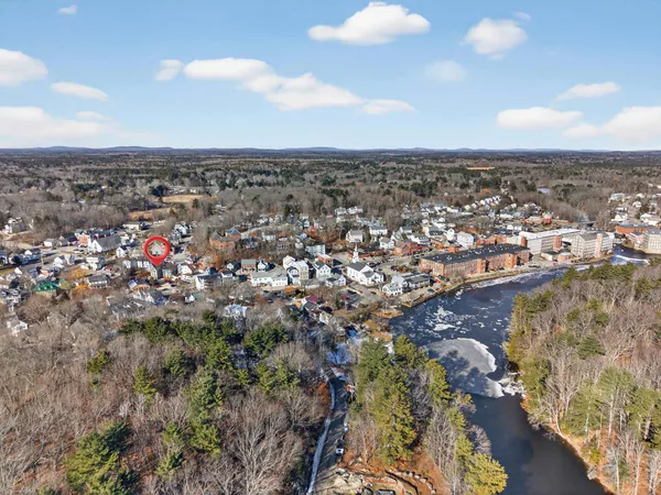 $379,000 | 177 Main Street, Unit 2, Newmarket, NH 03857