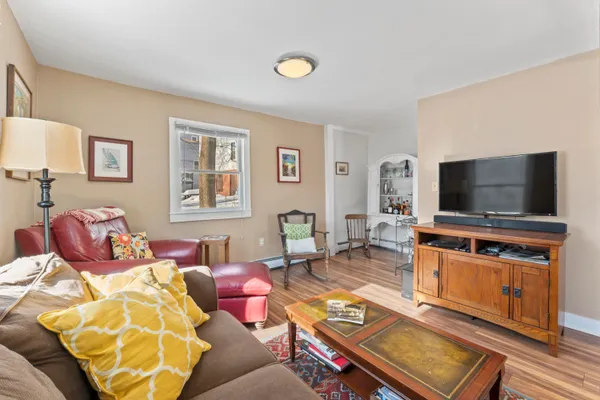 $379,000 | 177 Main Street, Unit 2, Newmarket, NH 03857