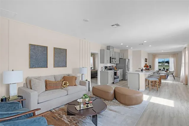 $293,990 | 1600 Hummingbird Lane, Winter Haven, FL 33884