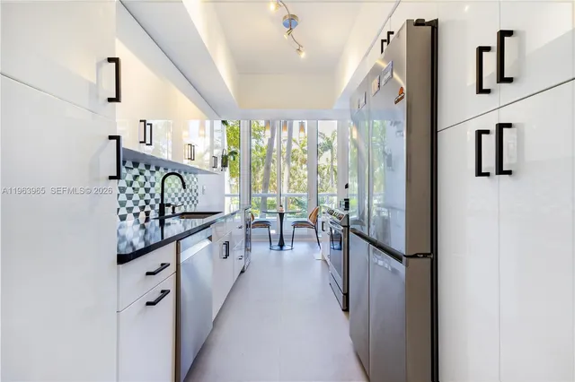 $5,000 | 21205 Yacht Club Drive, Unit 304, Aventura, FL 33180