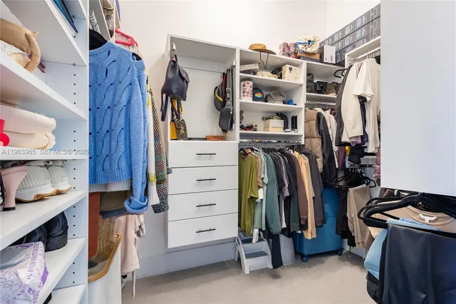 $5,000 | 21205 Yacht Club Drive, Unit 304, Aventura, FL 33180