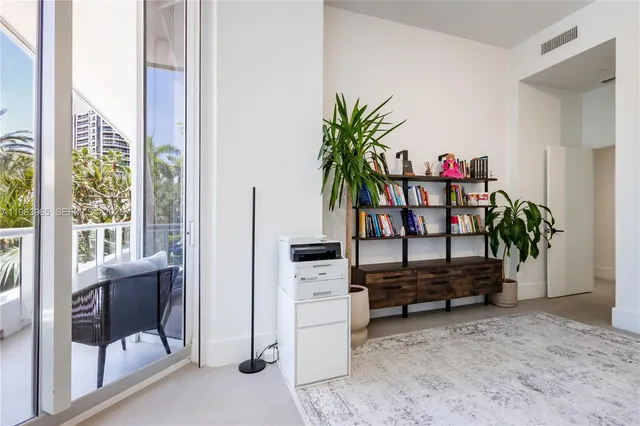 $5,000 | 21205 Yacht Club Drive, Unit 304, Aventura, FL 33180