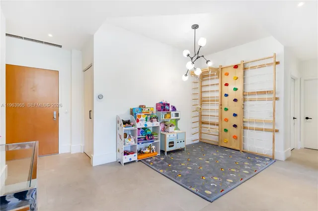 $5,000 | 21205 Yacht Club Drive, Unit 304, Aventura, FL 33180