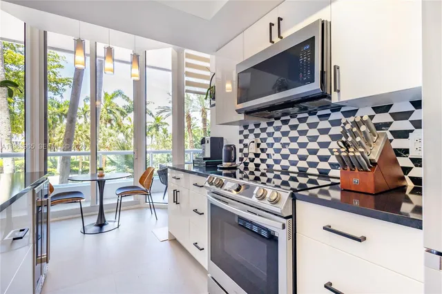 $5,000 | 21205 Yacht Club Drive, Unit 304, Aventura, FL 33180