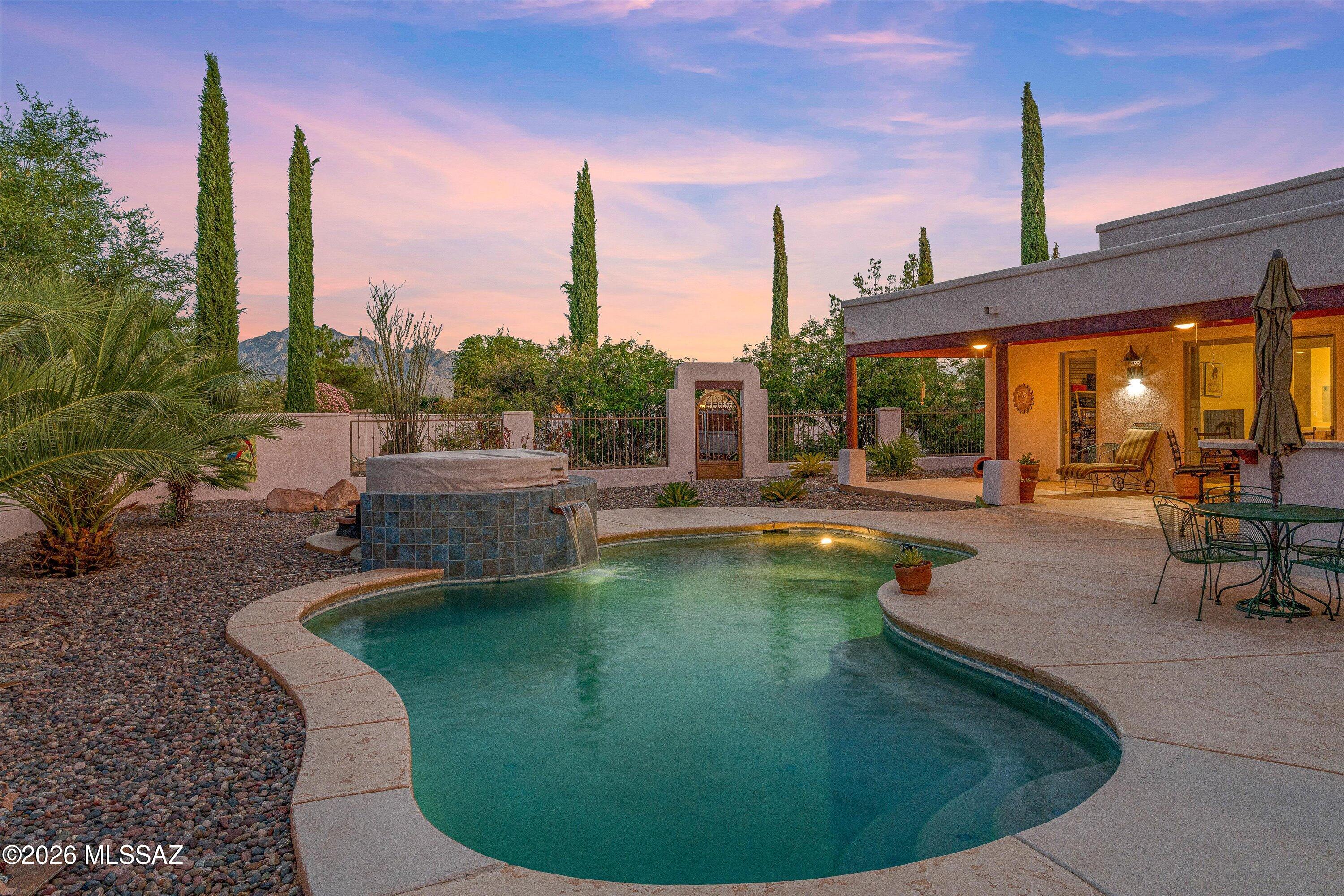 4677 East Rail N Road Tucson, AZ 85739 - Photo 44 of 48 Access pool area from two en-suites, living room, screened in porch, or recreation room