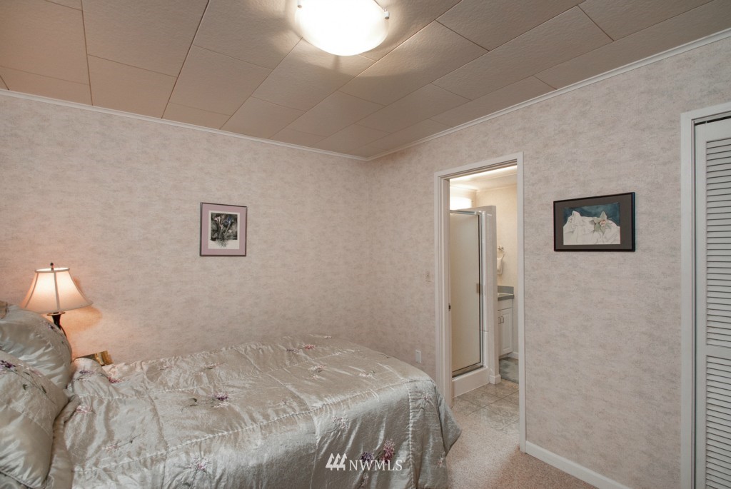 579 Pleasant Bay Road Bellingham, WA 98229 - Photo 22 of 25 Gallery Image 22