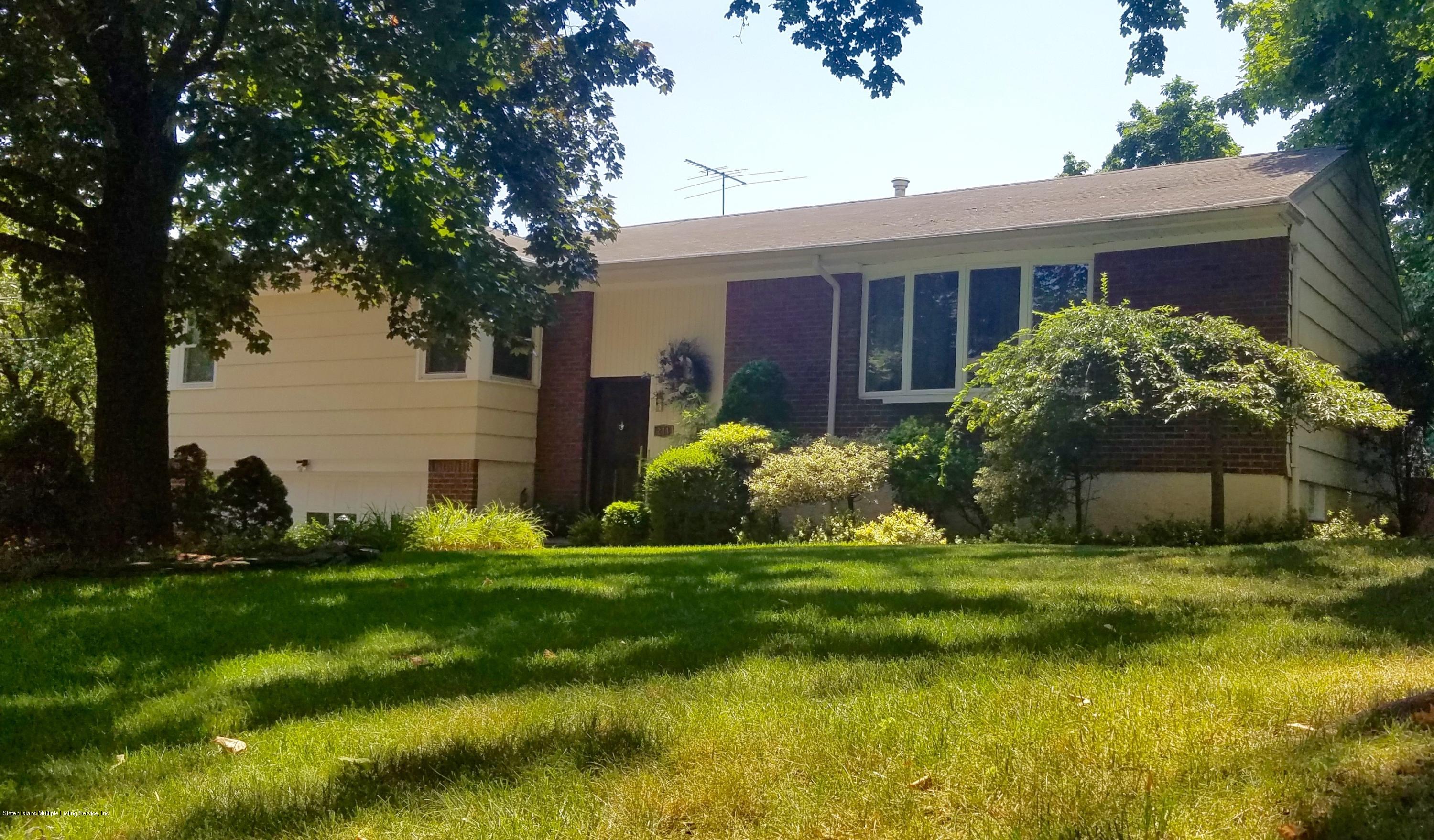 244 4 Corners Road Staten Island, NY 10304 - Photo 1 of 37 20160725_134257