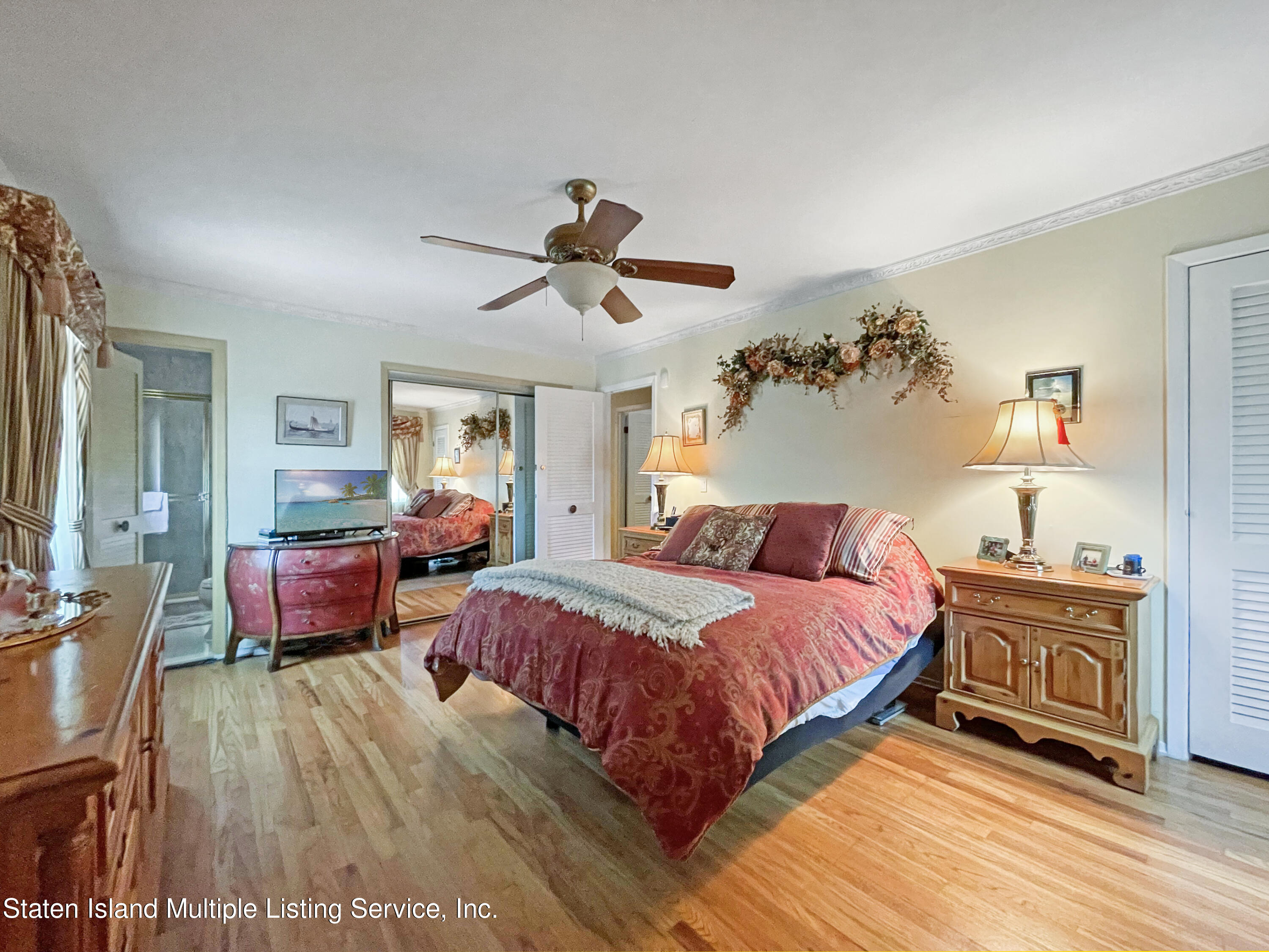 244 4 Corners Road Staten Island, NY 10304 - Photo 18 of 37 Photo Aug 24, 9 59 40 PM