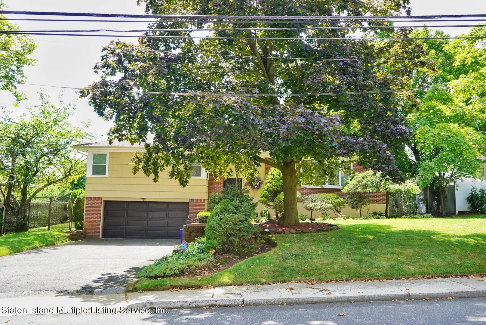 244 4 Corners Road Staten Island, NY 10304 - Photo 2 of 37 Photo Jan 24, 1 33 19 PM