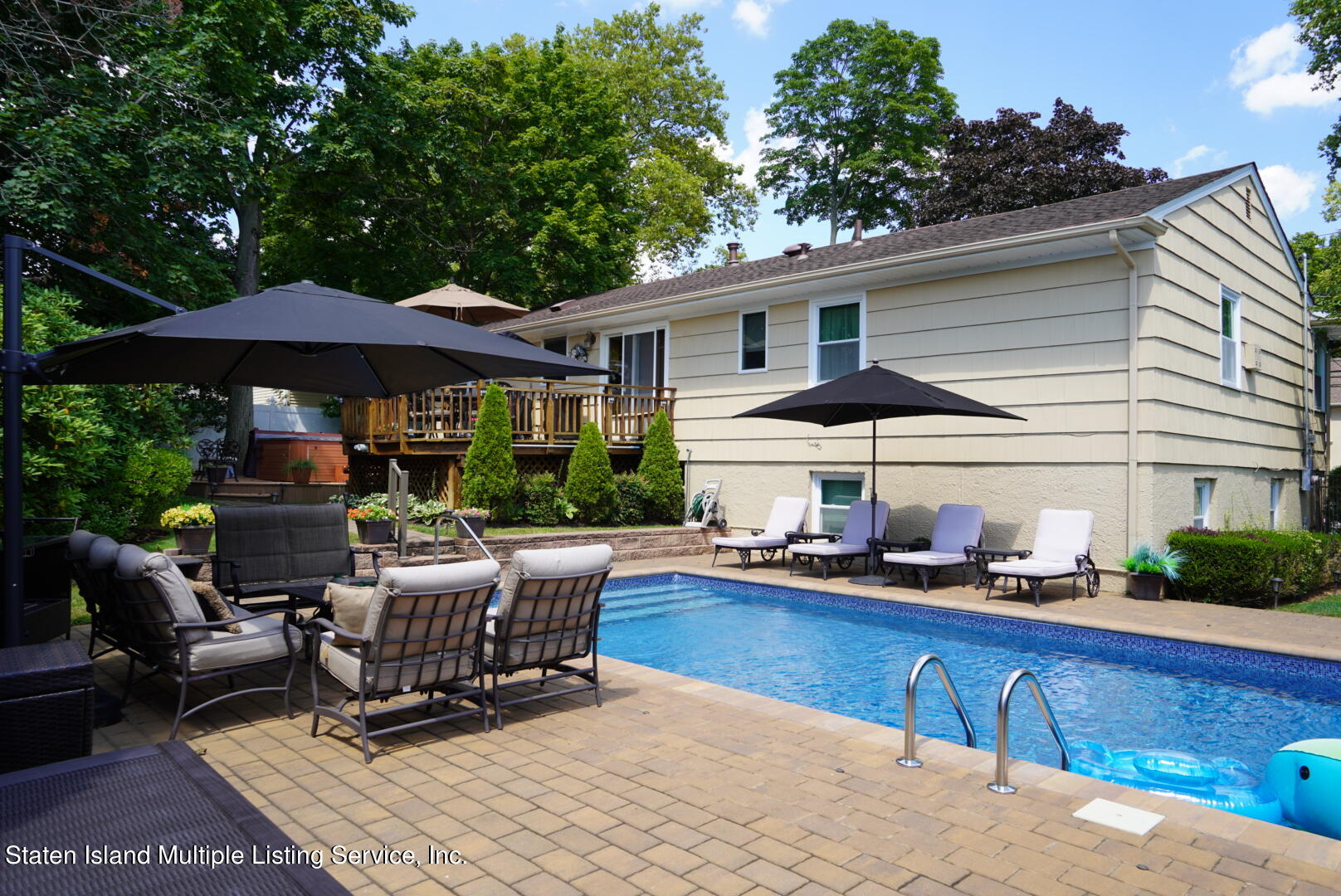 244 4 Corners Road Staten Island, NY 10304 - Photo 34 of 37 Photo Jan 24, 1 14 25 PM