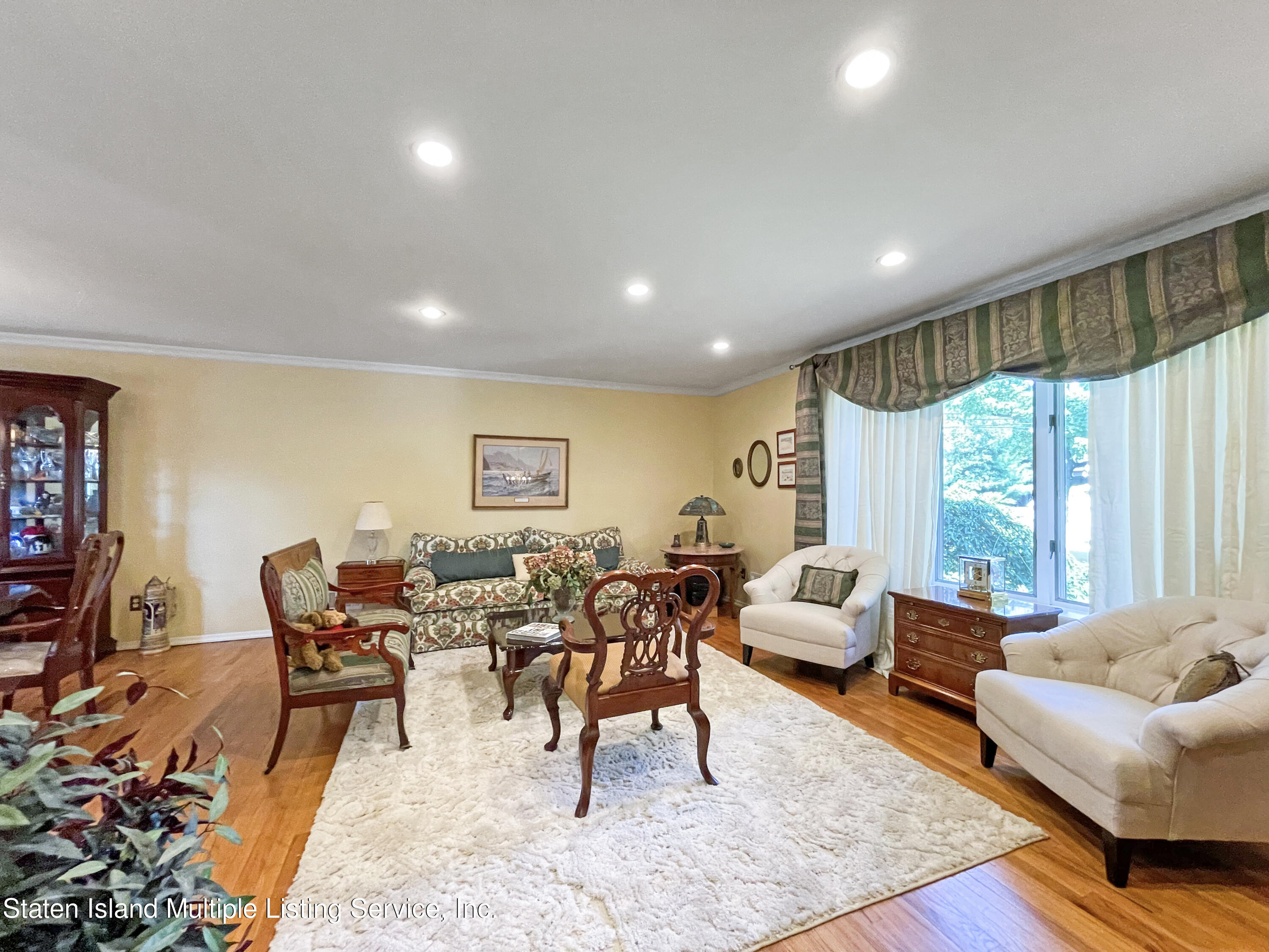 244 4 Corners Road Staten Island, NY 10304 - Photo 7 of 37 Photo Aug 24, 9 58 50 PM