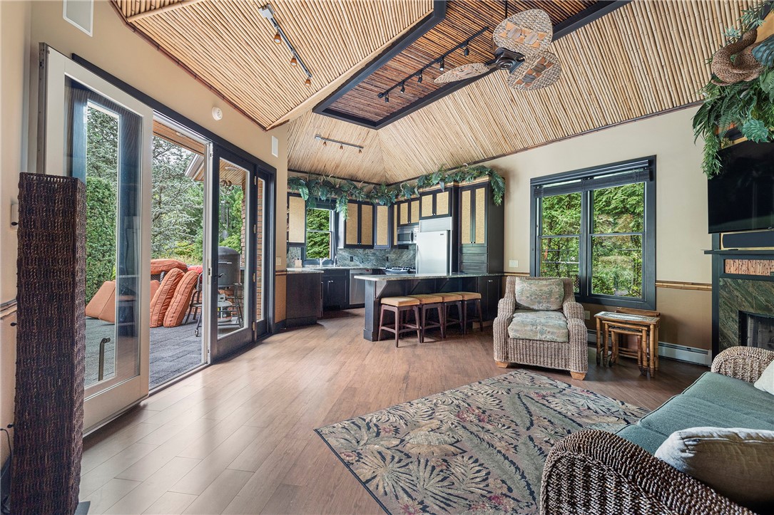 7 Pine Tree Lane Lincoln, RI 02865 - Photo 45 of 49 Cabana