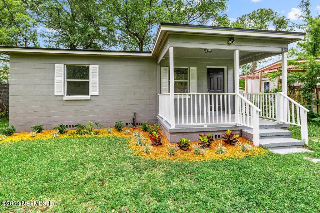 1023 Seba Street Jacksonville, FL 32205 - Photo 1 of 27 a view of a house with a yard