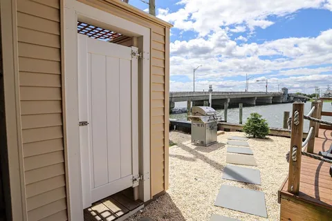 $650,000 | 9511 Sunset Drive, Unit 401, Stone Harbor, NJ 08247