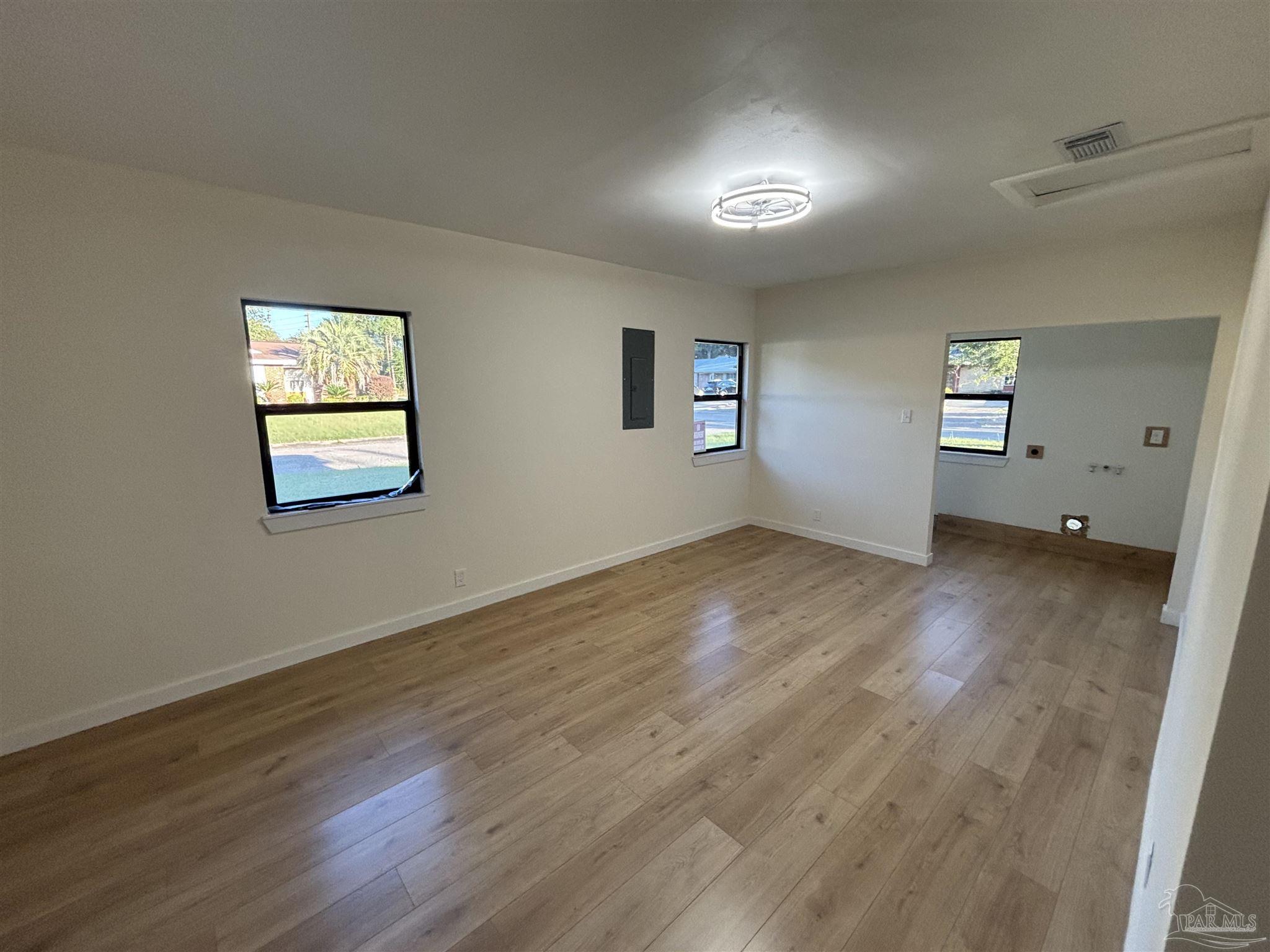 842 Belair Road Pensacola, FL 32505 - Photo 5 of 25